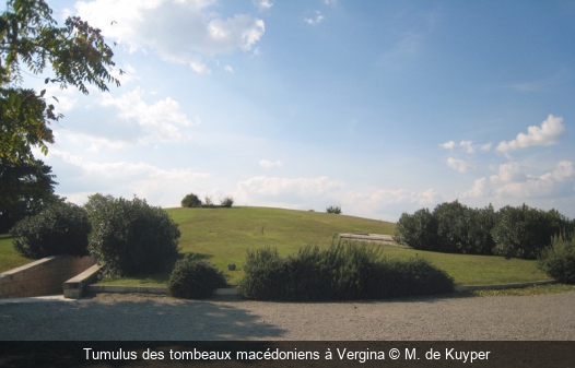 Tumulus des tombeaux macédoniens à Vergina M. de Kuyper