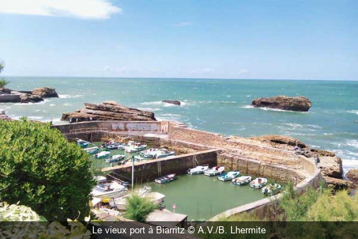 Le vieux port à Biarritz A.V./B. Lhermite