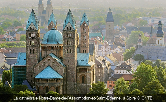 La cathédrale Notre-Dame-de-l'Assomption-et-Saint-Etienne, à Spire GNTB