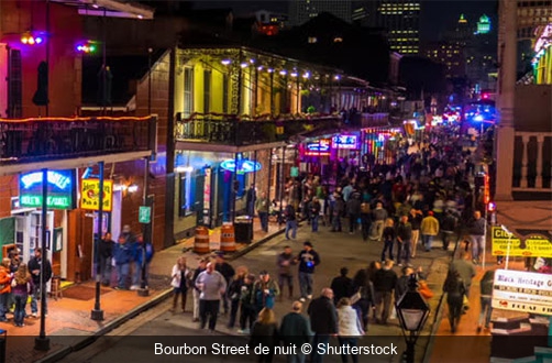 Bourbon Street de nuit Shutterstock