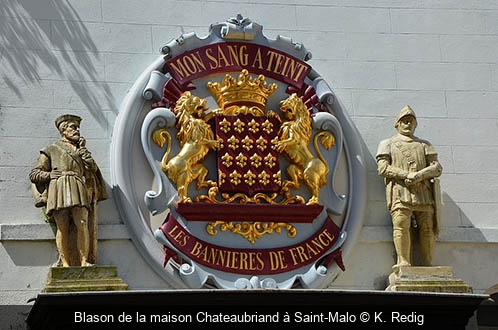 Blason de la maison Chateaubriand à Saint-Malo K. Redig