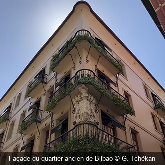 Façade du quartier ancien de Bilbao G. Tchékan