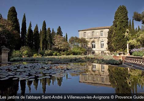 Les jardins de l'abbaye Saint-André à Villeneuve-les-Avignons Provence Guide