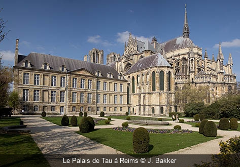 Le Palais de Tau à Reims J. Bakker