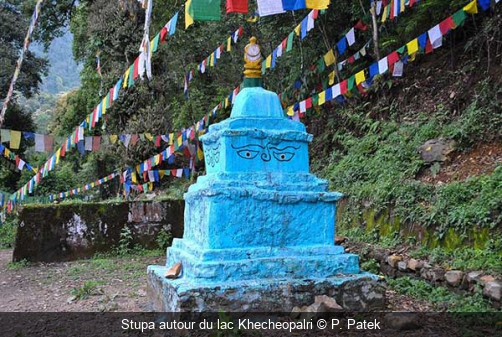 Stupa autour du lac Khecheopalri P. Patek