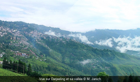 Vue sur Darjeeling et sa vallée M. Janich