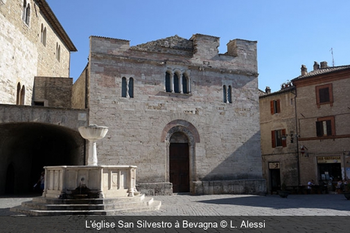 L'église San Silvestro à Bevagna L. Alessi