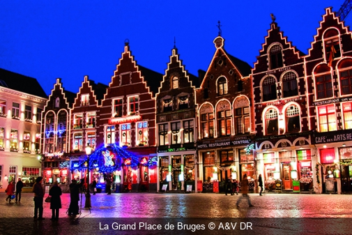 La Grand Place de Bruges A&V DR