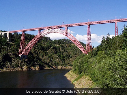 Le viaduc de Garabit Julo (CC BY-SA 3.0)