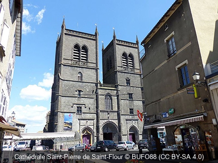 Cathédrale Saint-Pierre de Saint-Flour BUFO88 (CC BY-SA 4.0)