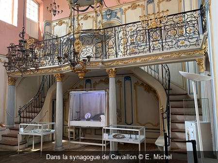 Dans la synagogue de Cavaillon E. Michel