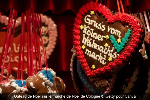 Gâteau de Noël sur le marché de Noël de Cologne Getty pour Canva