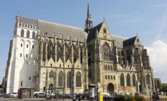 Journée culturelle en France : Pastels, gothique et Art déco à Saint-Quentin