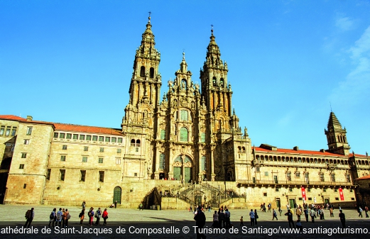 La cathédrale de Saint-Jacques de Compostelle Turismo de Santiago/www.santiagoturismo.com