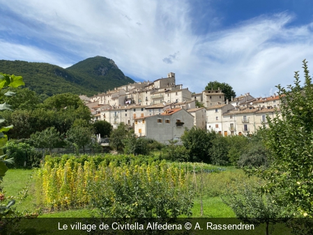 Le village de Civitella Alfedena A. Rassendren