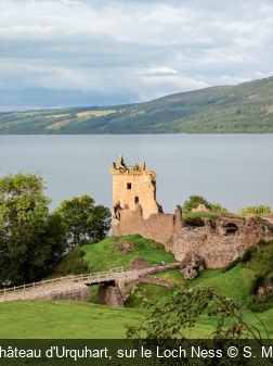 Le château d'Urquhart, sur le Loch Ness S. Meillet