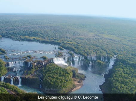 Les chutes d'Iguaçu C. Lecomte
