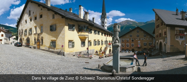 Dans le village de Zuoz Schweiz Tourismus/Christof Sonderegger