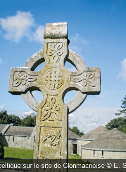 Croix celtique sur le site de Clonmacnoise E. Servant