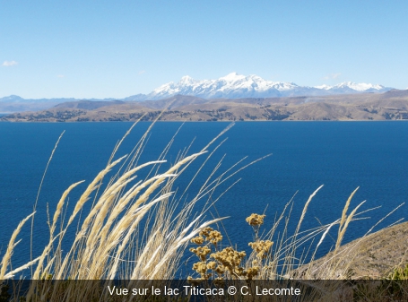 Vue sur le lac Titicaca C. Lecomte