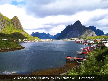 Village de pêcheurs dans les îles Lofoten L. Domenach