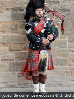 Un joueur de cornemuse écossais S. Bichard