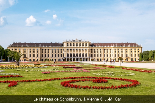 Le château de Schönbrunn, à Vienne J.-M. Car