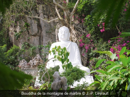 Bouddha de la montagne de marbre J.-P. Levrault
