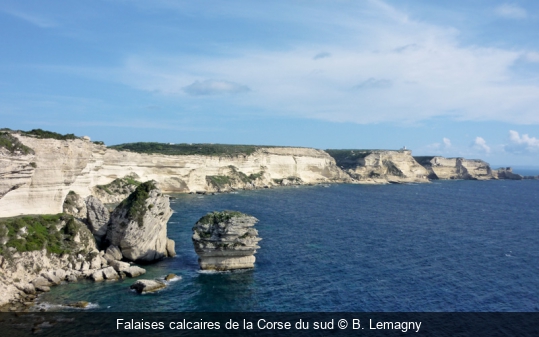 Falaises calcaires de la Corse du sud B. Lemagny