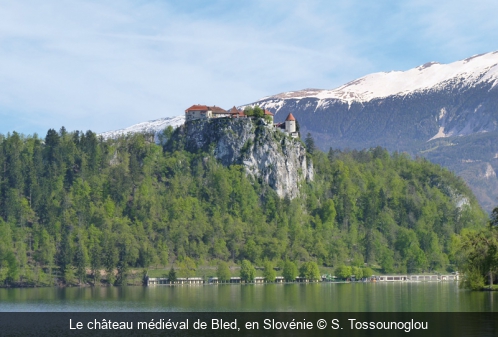 Le château médiéval de Bled, en Slovénie S. Tossounoglou