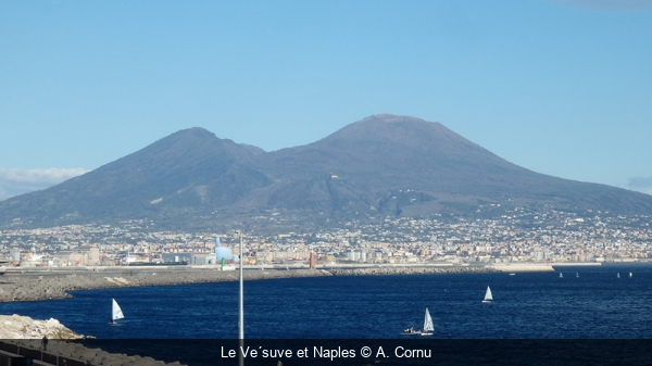 Le Ve´suve et Naples A. Cornu