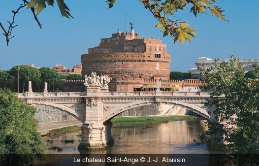 Le chateau Saint-Ange J.-J. Abassin