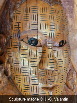 Sculpture maorie J.-C. Valantin