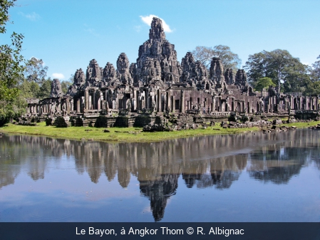 Le Bayon, à Angkor Thom R. Albignac