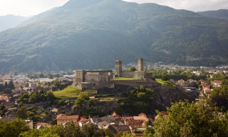 Escapade en Suisse et en Italie : Tessin, des forteresses au lac Majeur