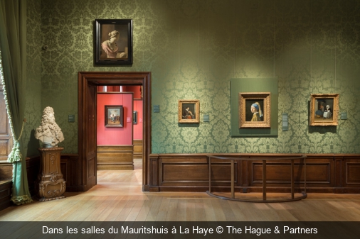 Dans les salles du Mauritshuis à La Haye The Hague & Partners