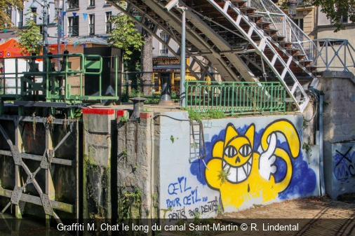 Graffiti M. Chat le long du canal Saint-Martin R. Lindental