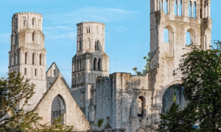 Journée culturelle en France : Les abbayes normandes