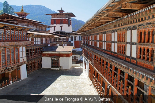 Dans le dzong de Trongsa A.V./P. Bettan