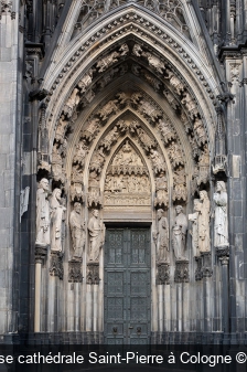 Porte d'entrée de l'église cathédrale Saint-Pierre à Cologne GNTB - Udo Bernhart