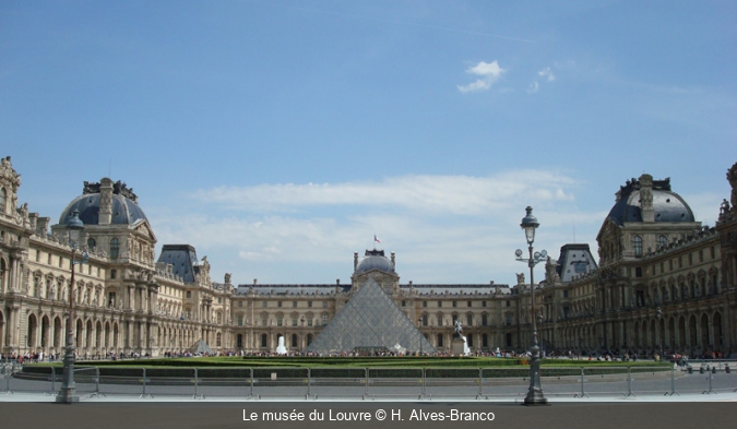 Le musée du Louvre © H. Alves-Branco