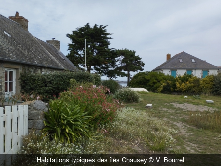 Habitations typiques des îles Chausey V. Bourrel