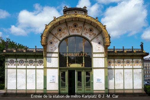 Entrée de la station de métro Karlplatz J.-M. Car