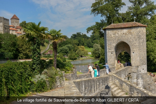Le village fortifié de Sauveterre-de-Béarn Alban GILBERT / CRTA