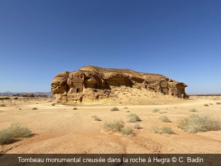 Tombeau monumental creusée dans la roche à Hegra C. Badin