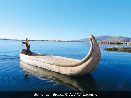 Sur le lac Titicaca A.V./C. Lecomte
