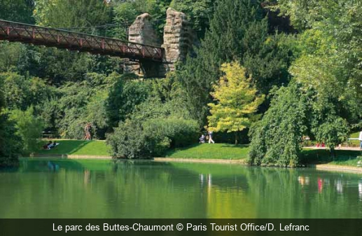 Le parc des Buttes-Chaumont Paris Tourist Office/D. Lefranc