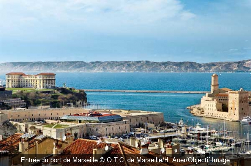 Entrée du port de Marseille O.T.C. de Marseille/H. Auer/Objectif Image