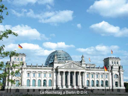 Le Reichstag à Berlin D.R.