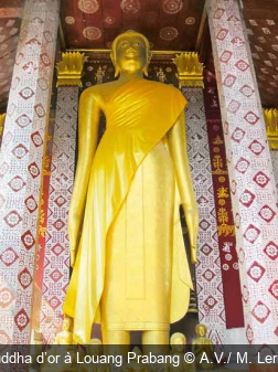 Bouddha d’or à Louang Prabang A.V./ M. Leriche